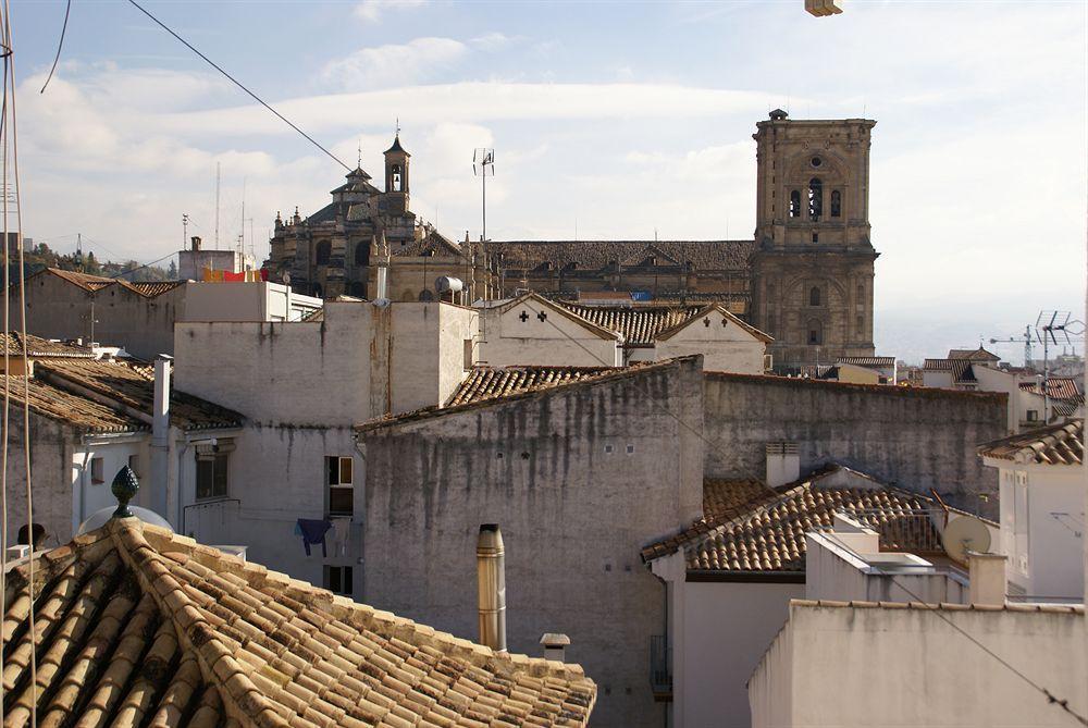 Oyo Fonda Sanchez Hotel Granada Eksteriør billede